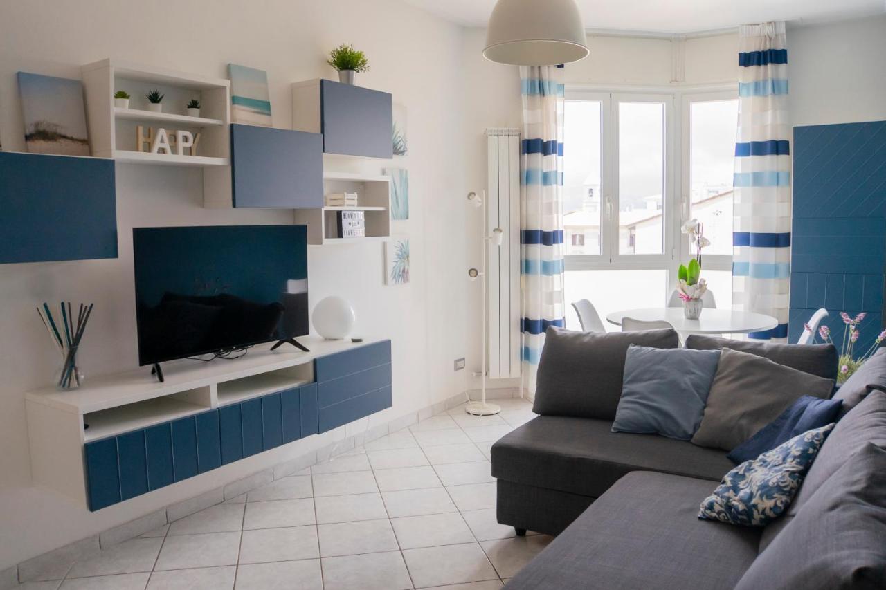 Ad Un Passo Dal Molo Con 2 Biciclette Incluse Apartment Viareggio Luaran gambar